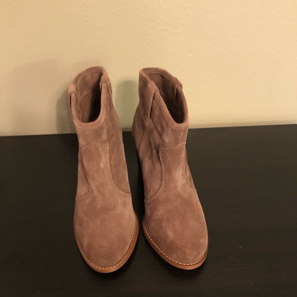 Splendid Lakota booties